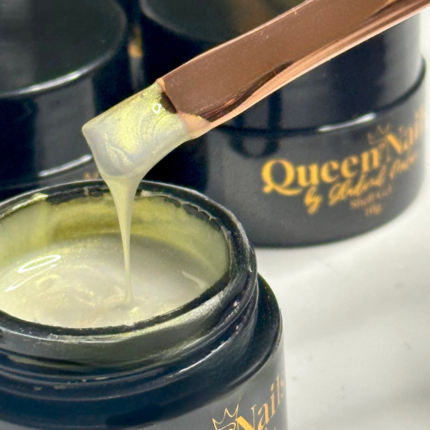 Iridescent Shell Gel