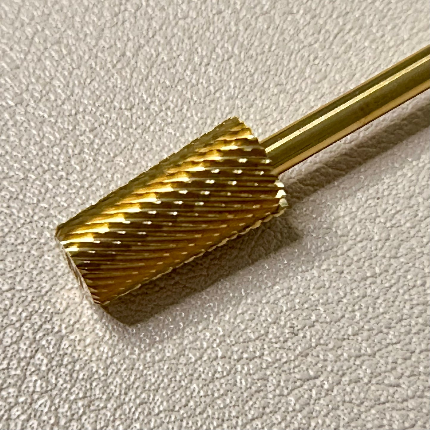 Gold Pro Tungsten Large Tapered Barrel Bit – Medium Grit