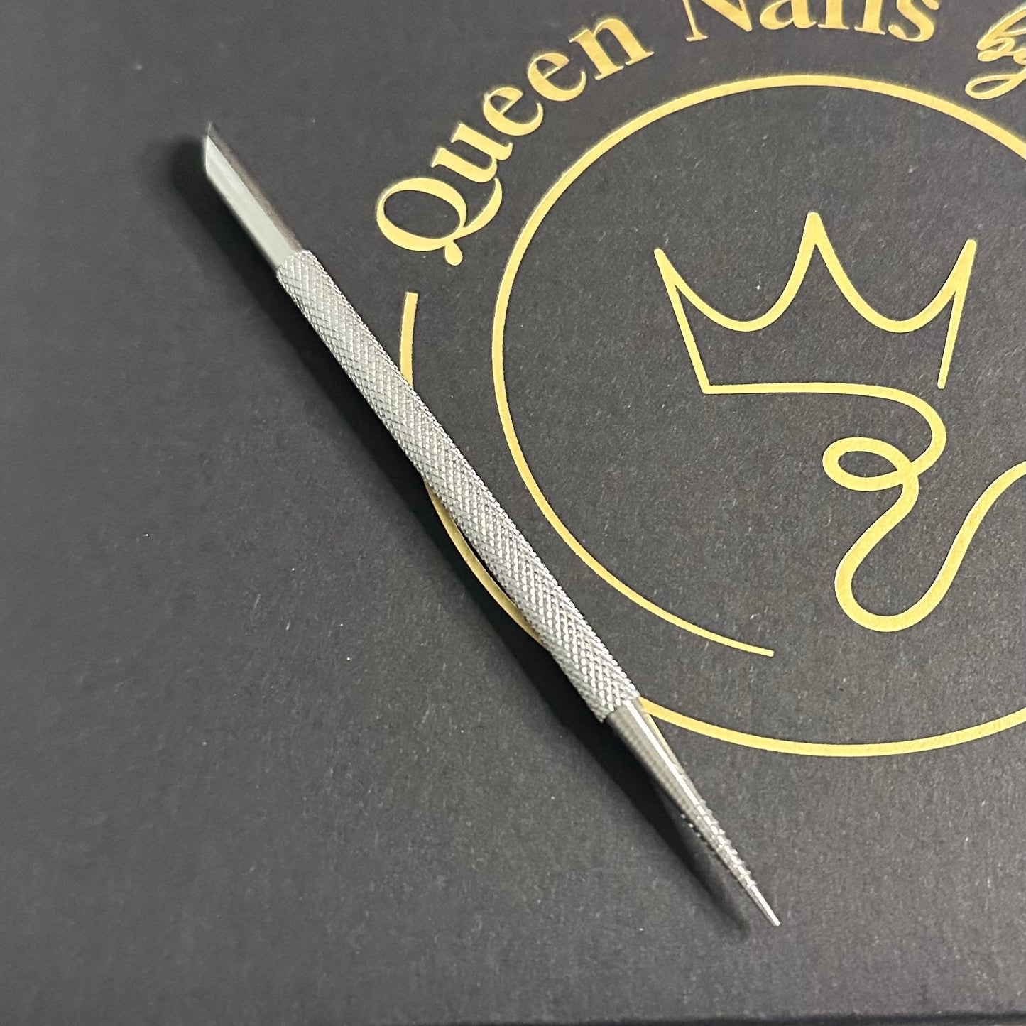 Double ended cuticle pushers