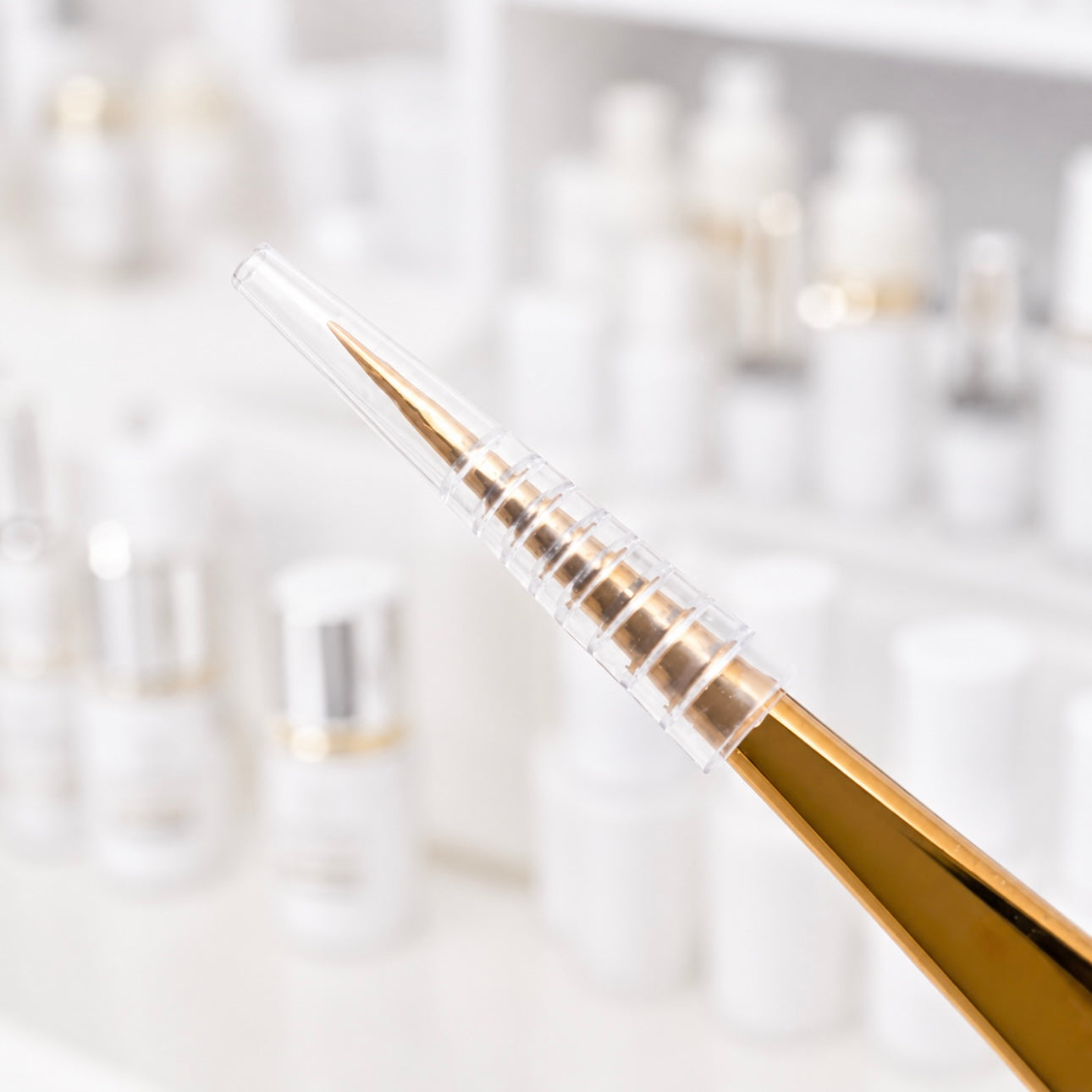 Tweezers