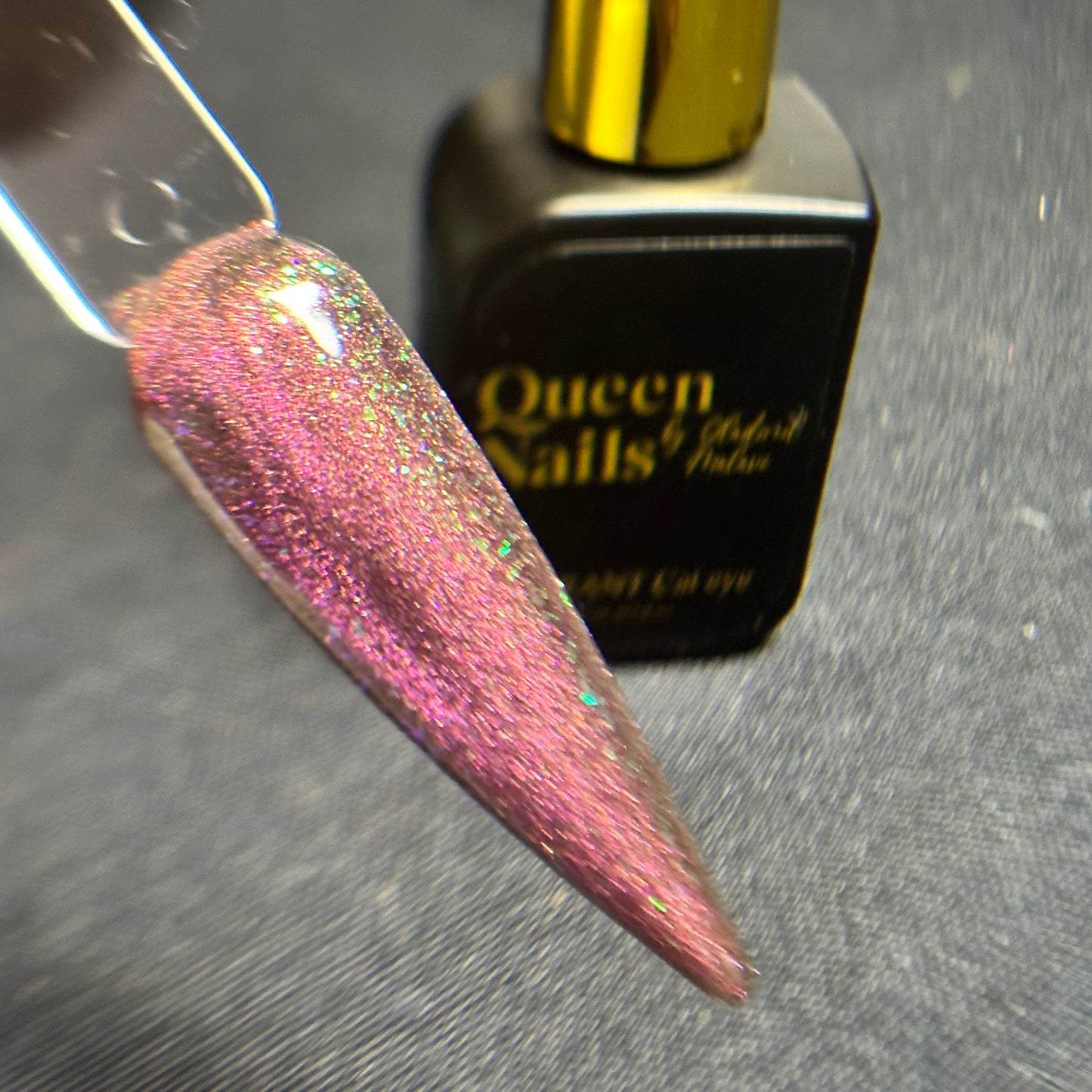 Vibrant Cat Eye