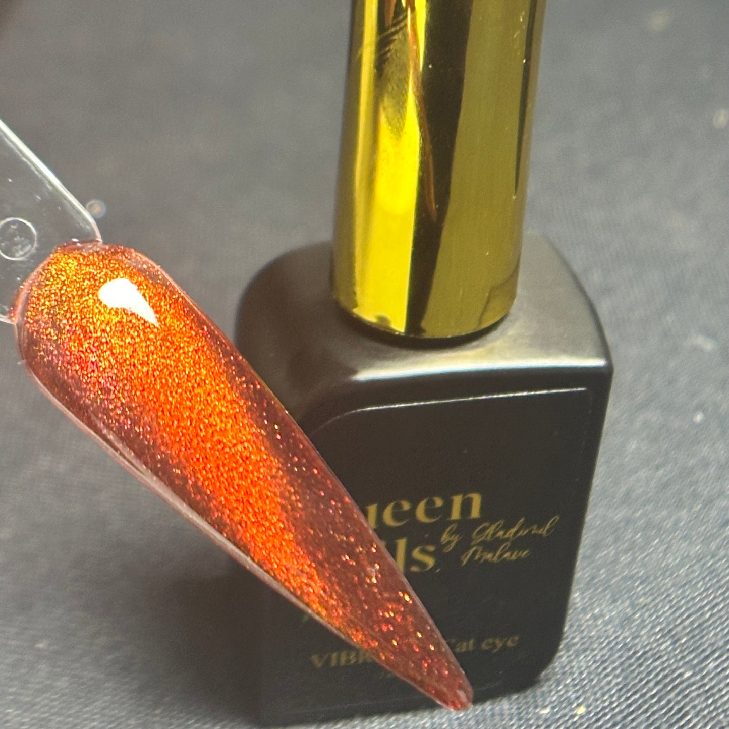 Vibrant Cat Eye