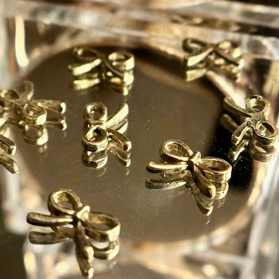 Antique Charm collection