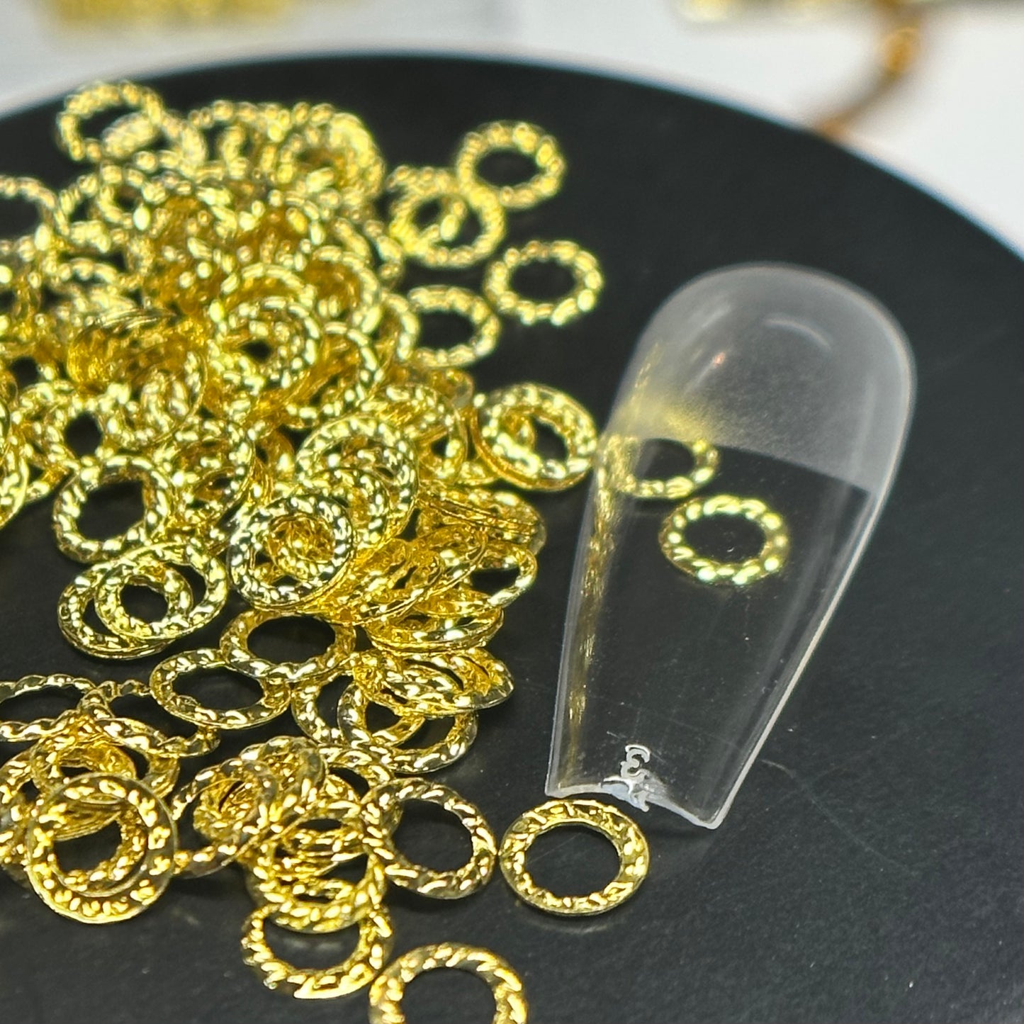 Gold loop