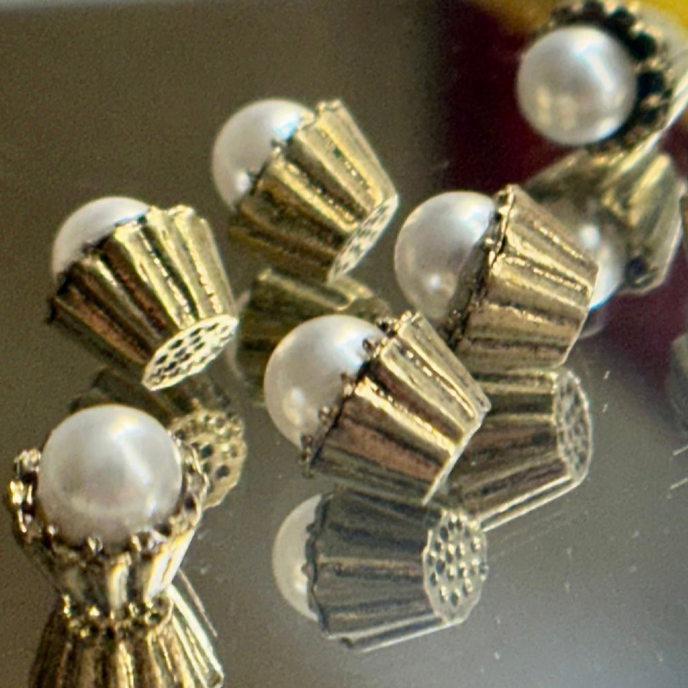 Antique Charm collection