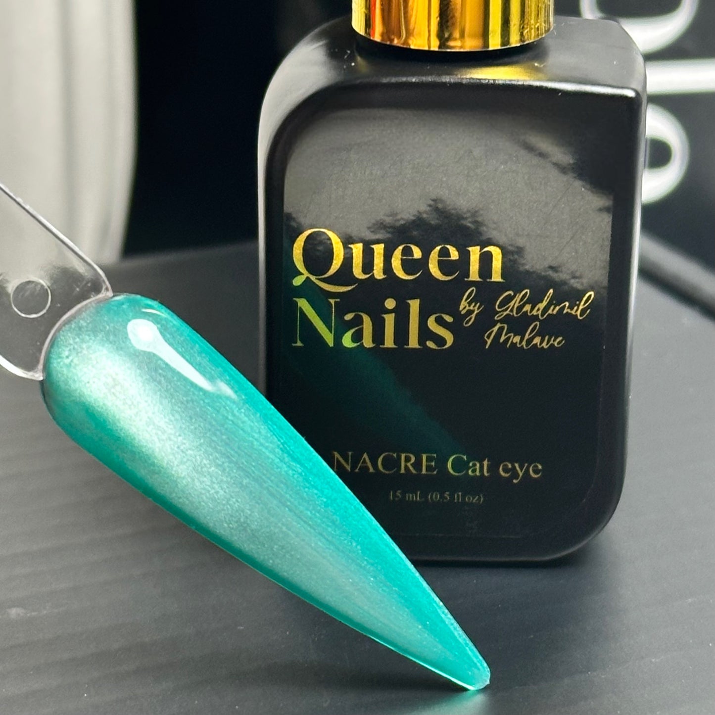 Nacre Cat eye Collection