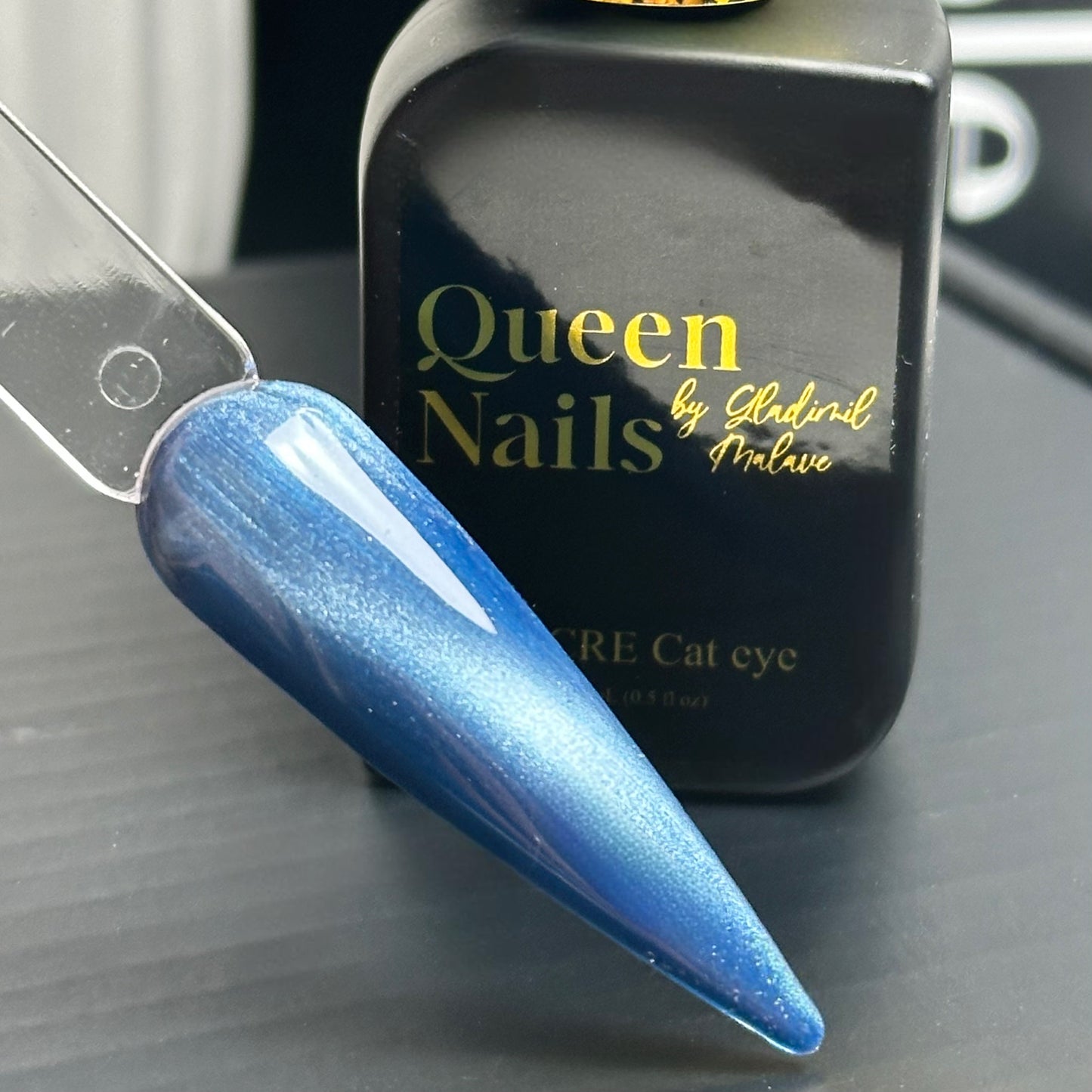 Nacre Cat eye Collection